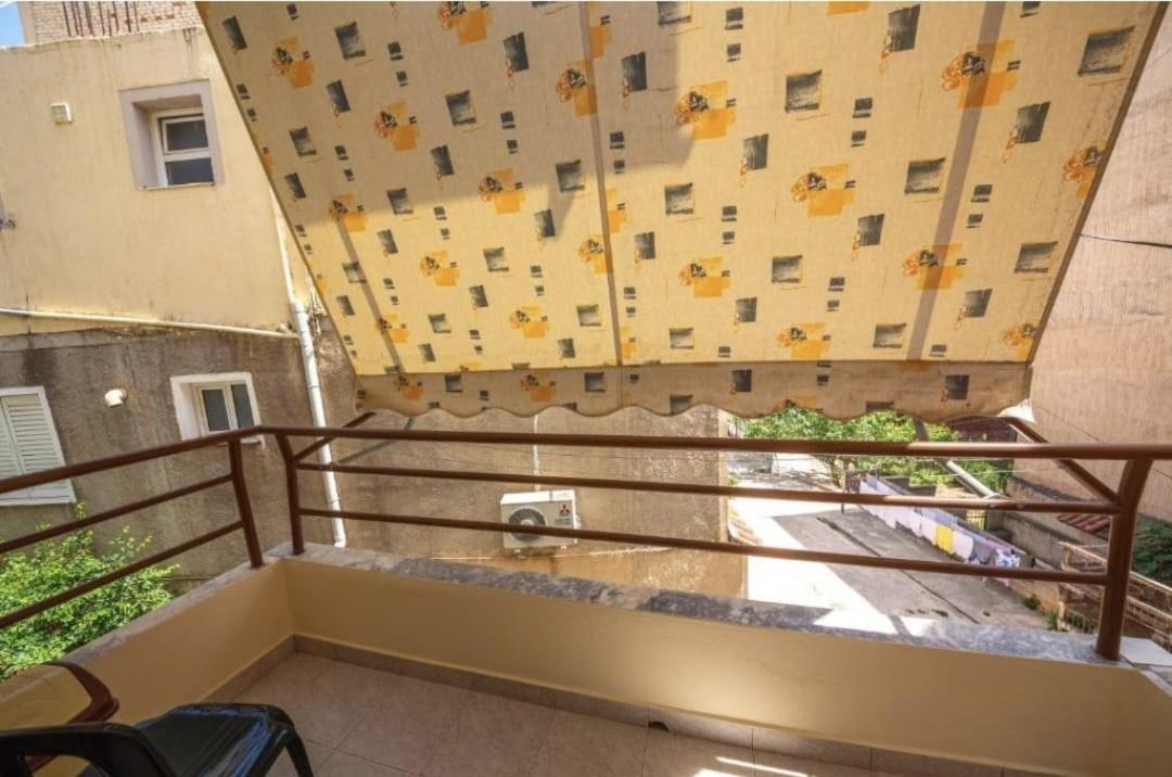 סרנדה Rooms By Klajdi מראה חיצוני תמונה
